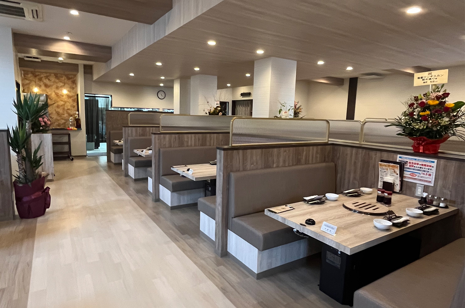 元祖 箱館ジンギスカン 朝市通り 内観