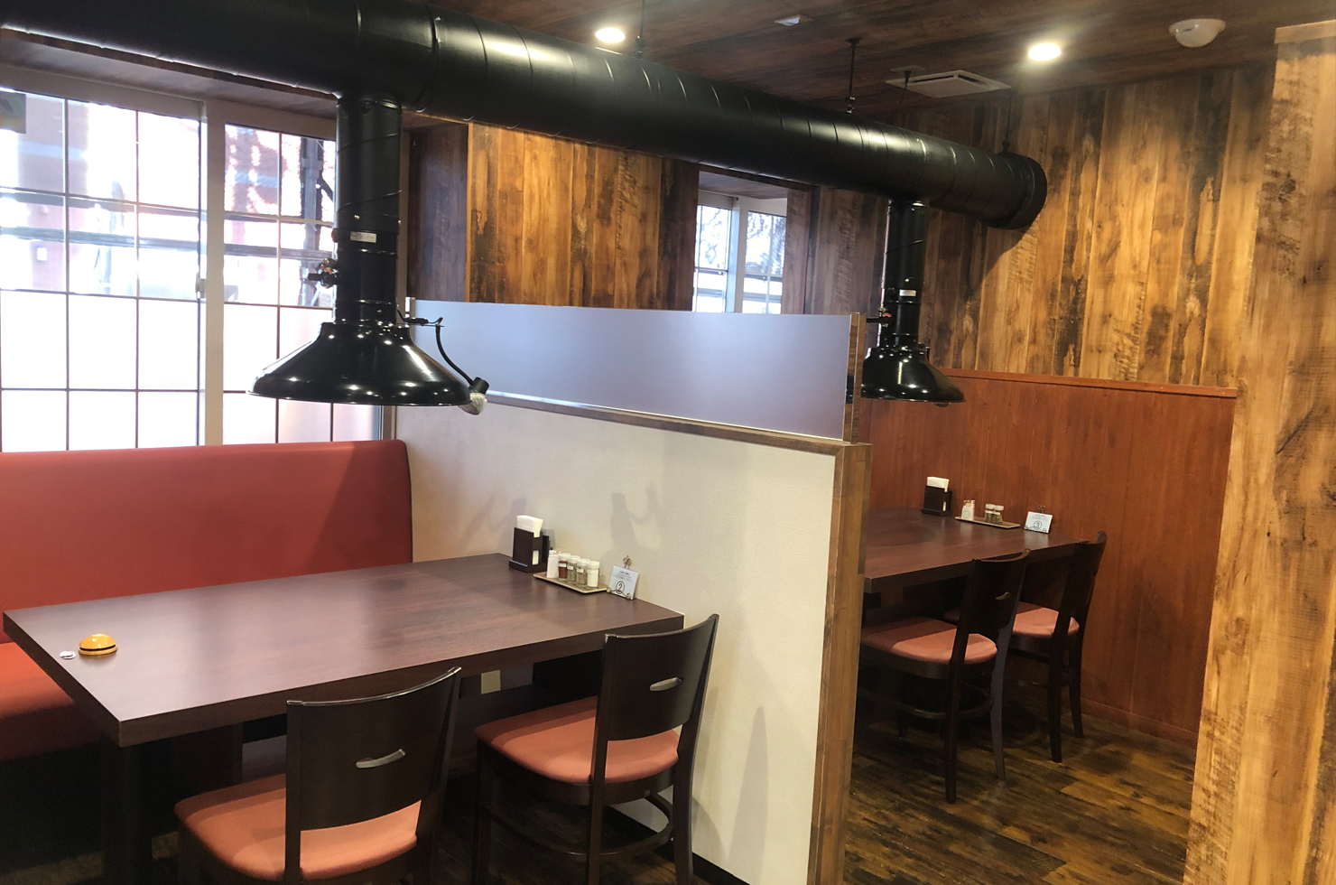 箱館ジンギスカン 羊の家 内観